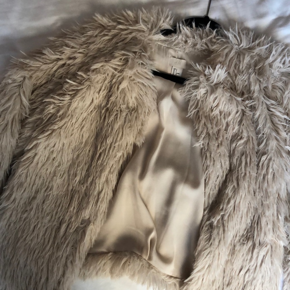 Light weight super soft  shaggy jacket HM